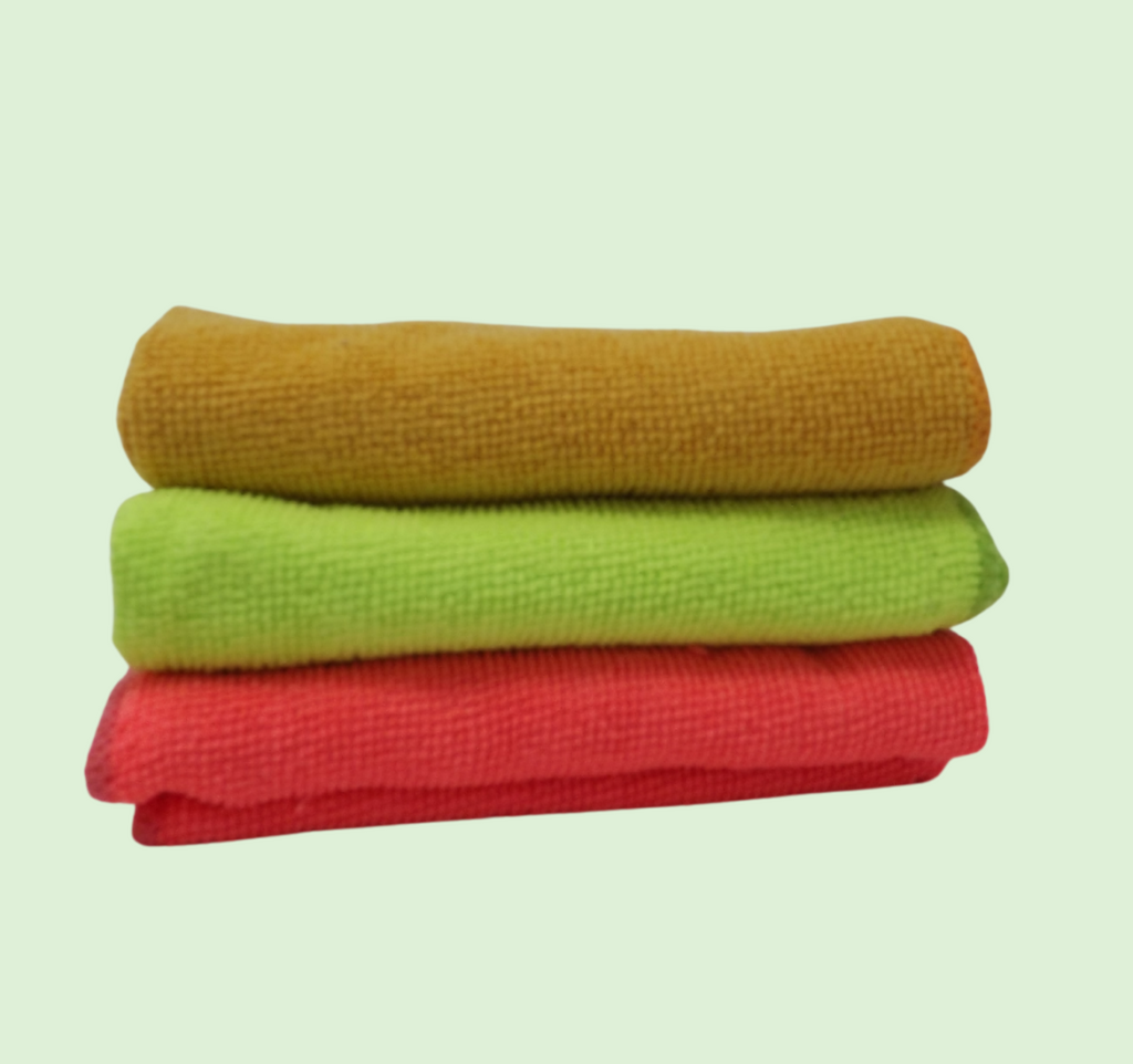 3 Microfibre cloths